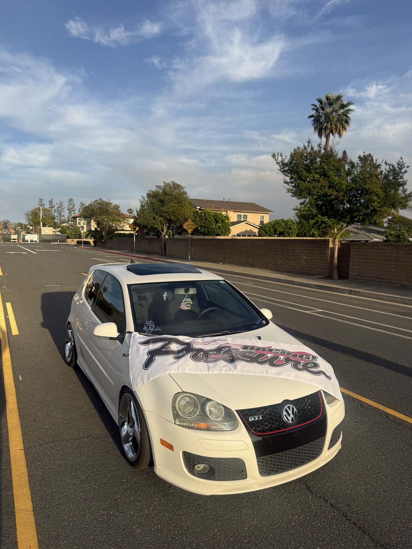 Pressure Racing Track Nobori Flag